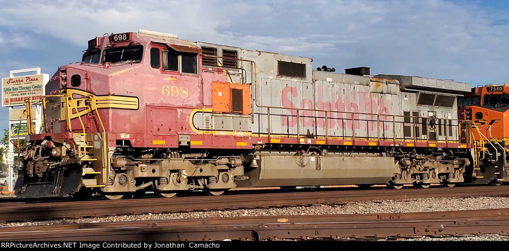 BNSF 698, Santa Fe Lives On, All the Way!